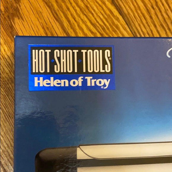 Hot shot tools curling iron in box - Picture 4 of 4